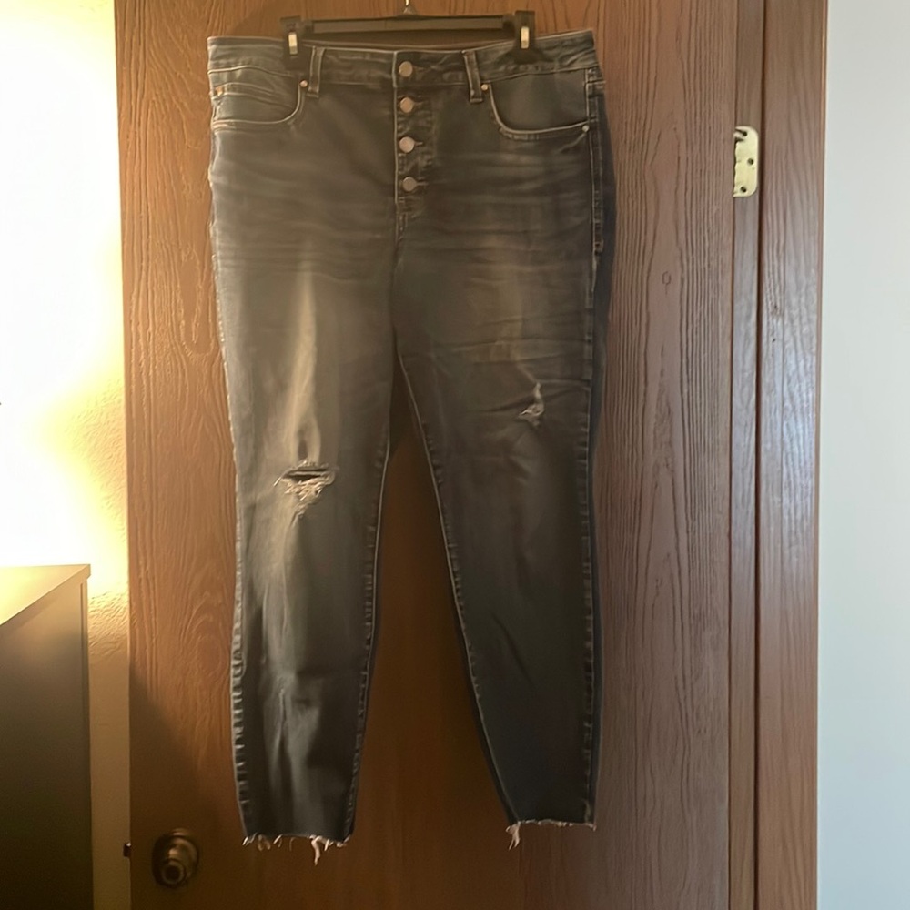 Gently used size 16 skinny Jean.
